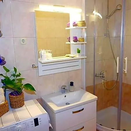 Ljubav 호텔 3*